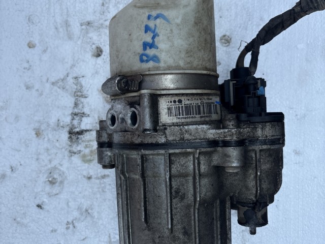 Opel Astra H 2004-2010 2004-2010 Kormányszervó szivattyú Használt  