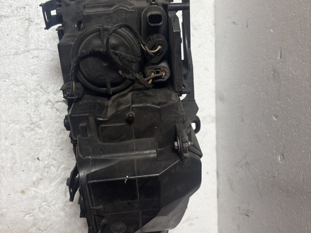 12179 BMW E46 1998-2004 Bal első Lámpa Fényszóró