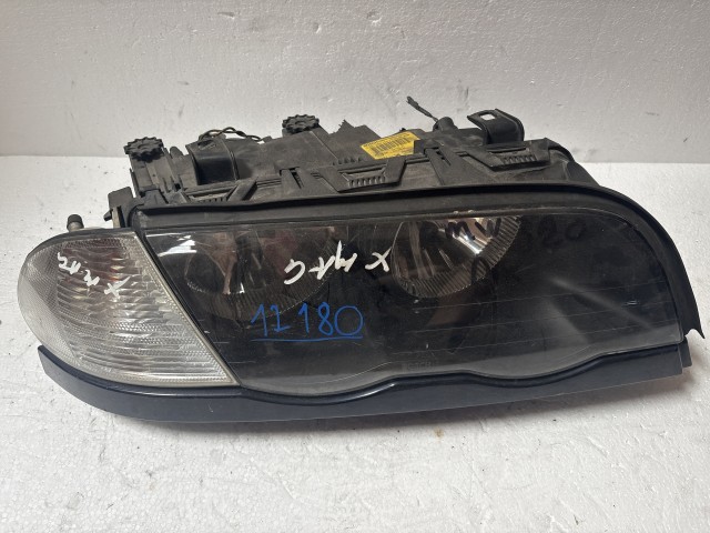 12180 BMW E46 1998-2004 Jobb első  Lámpa Fényszóró