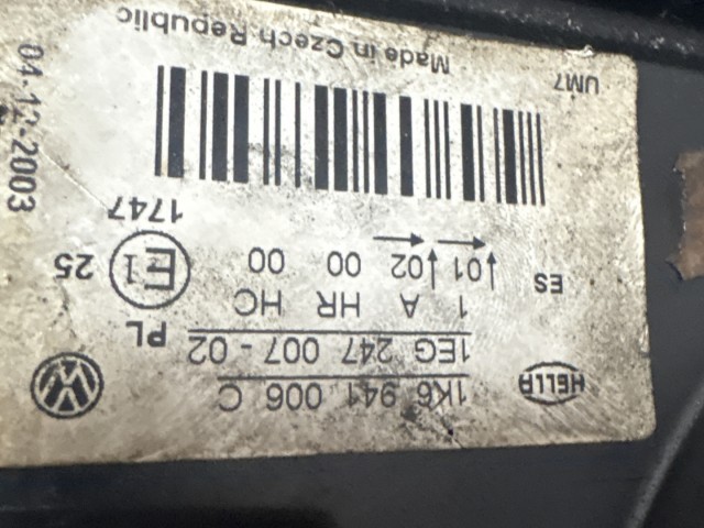 7624 Volkswagen Golf V. 2003-2008 Jobb első  Lámpa Fényszóró