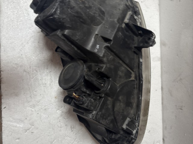 12182 Volkswagen Golf V. 2003-2008 Jobb első  Lámpa Fényszóró