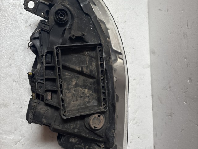 7625 BMW 1 2004-2011 Jobb első  Lámpa Fényszóró