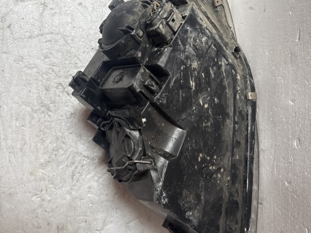 8477 Audi A4 B7 2004-2008 Jobb első  Lámpa Fényszóró