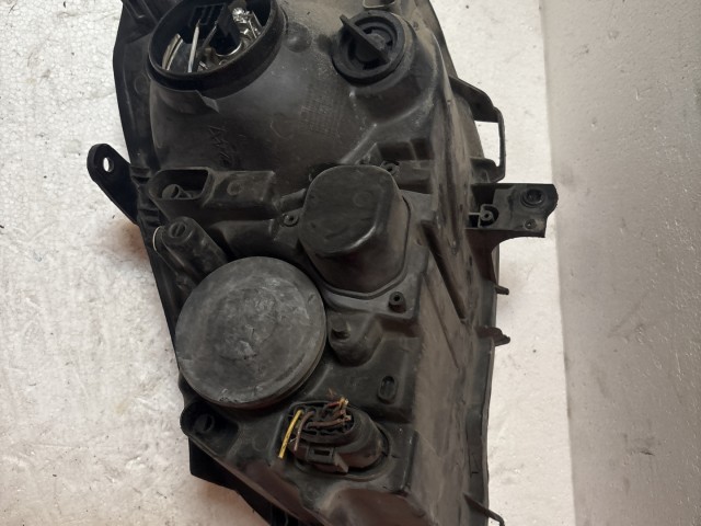 6797 Volkswagen Polo 2003-2009 Jobb első  Lámpa Fényszóró