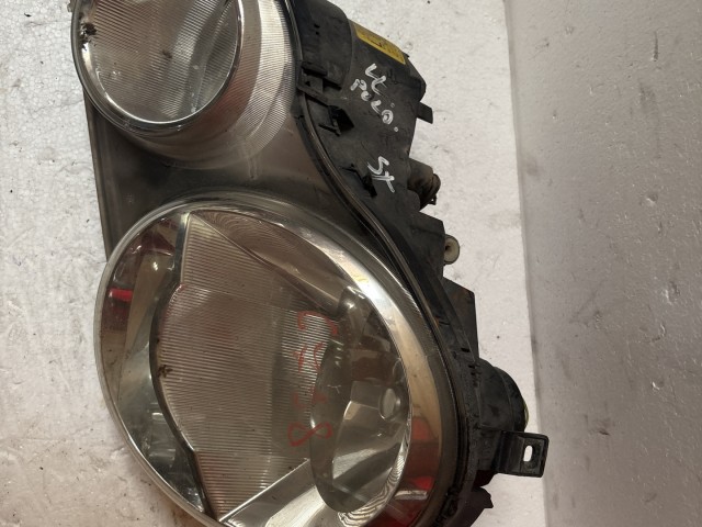 6798 Volkswagen Polo 2003-2009 Bal első  Lámpa Fényszóró