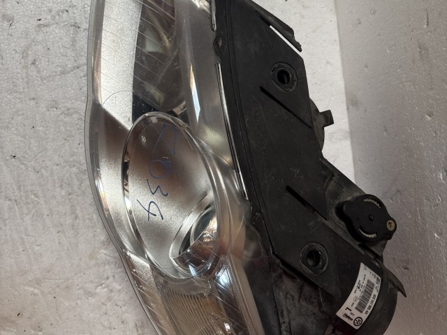 7034 Volkswagen Passat B6 2005-2010 Bal első  Lámpa Fényszóró