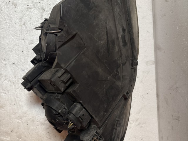 6879 Audi A4 B7 2004-2008 Bal első  Lámpa Fényszóró