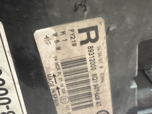 6814 Volkswagen Polo 2003-2009 Jobb első  Lámpa Fényszóró
