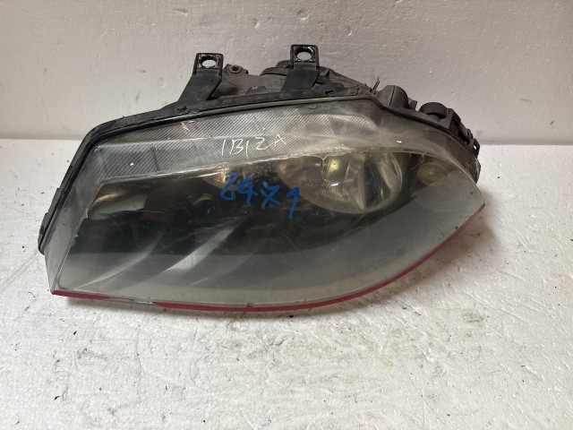 8471 Seat Ibiza 6J 2009-2015 Bal első  Fényszóró