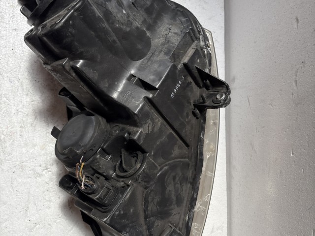 8330 Volkswagen Golf V. 2003-2008 Jobb első Lámpa Fényszóró 