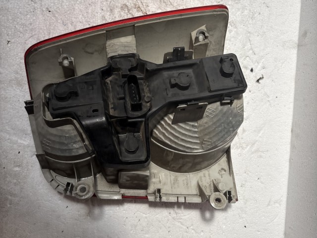 12193 Volkswagen Touran 2003-2015 Bal hátsó Lámpa