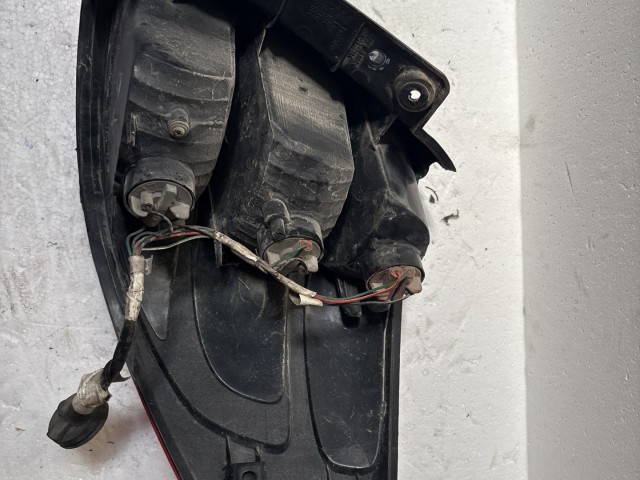 12196 Suzuki SX4 2007-2013 bal hátsó Lámpa