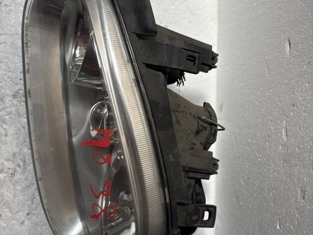 6838 Volkswagen Golf IV. 1997-2005 Bal első  Lámpa Fényszóró