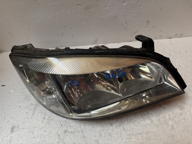 8460 Opel Zafira A 1999-2005 Jobb első  Lámpa Fényszóró
