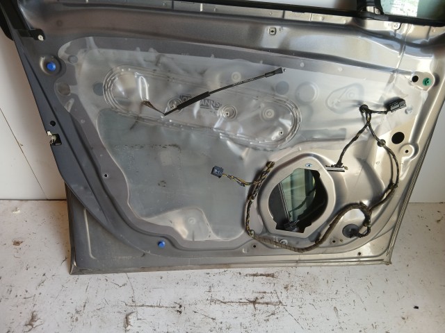 12210 Opel Meriva B Bal első Ajtó Barna Z40w
