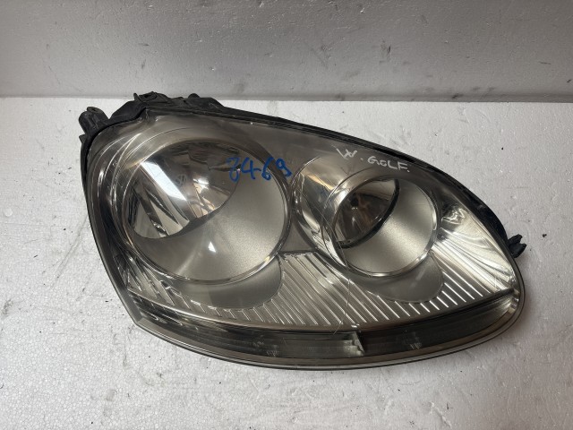 8469 Volkswagen Golf V. 2003-2008 Lámpa , Fényszóró Használt Jobb első