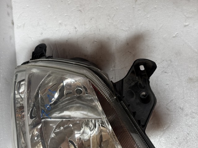 7016 Opel Meriva A 2003-2010 Jobb első Lámpa Fényszóró