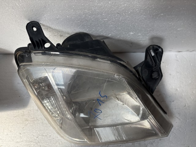 7015 Opel Meriva A 2003-2010 Jobb első Lámpa Fényszóró