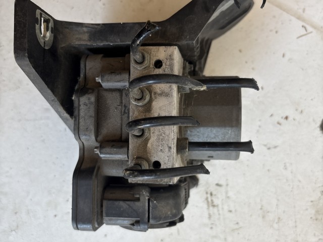 Opel Corsa E Abs kocka