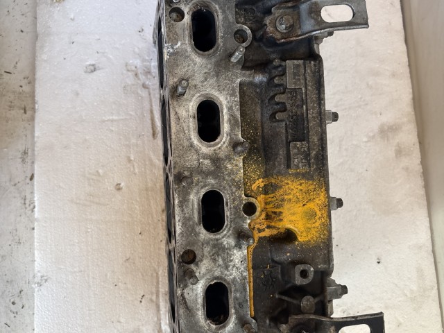 Opel Meriva B Astra J Corsa D A14xer  Hengerfej