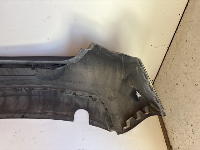 12249 Opel Astra J 2009-2015 Hátsó Lökhárító Használt Fekete 5 ajtós