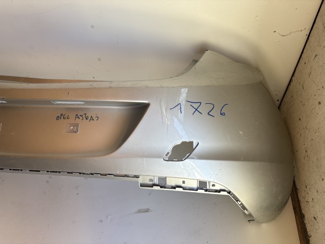 1726 Opel Astra J 2009-2015 Hátsó Lökhárító Használt Szürke 5 ajtós