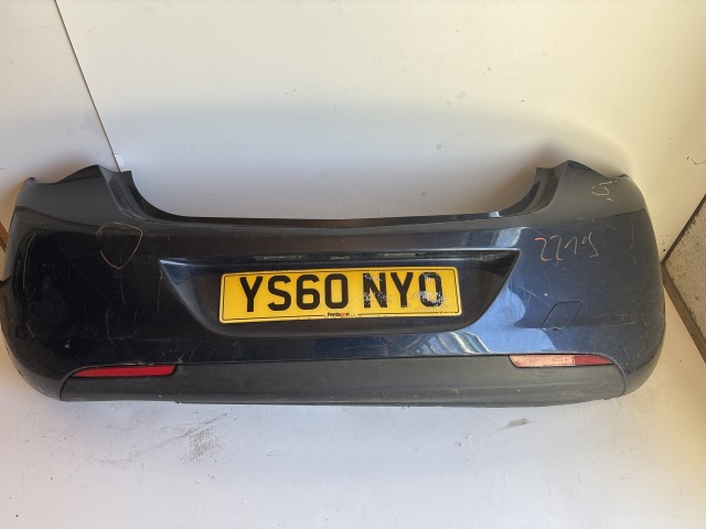 2219 Opel Astra J 2009-2015 Hátsó Lökhárító 5 ajtós sérült