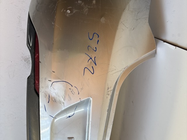 5272 Opel Astra J 2009-2015 Hátsó Lökhárító Használt Szürke