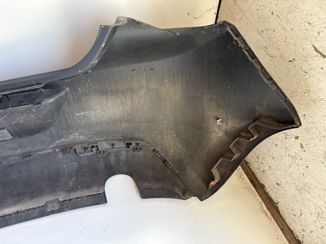 12250 Opel Astra J 2009-2015 hátsó Lökhárító Használt Fekete Z20R 5 ajtós