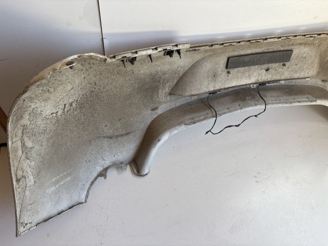 2223 Opel Astra J 2009-2015 Hátsó Lökhárító Használt Fehér 5 ajtós