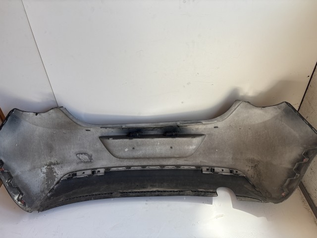 3686 Opel Astra J 2009-2015 Hátsó Lökhárító Használt 5 ajtós