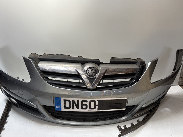 723 Opel Corsa D 2006-2014 első Lökhárító Szürke Z163