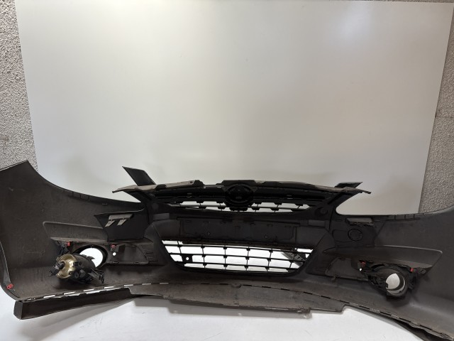 723 Opel Corsa D 2006-2014 első Lökhárító Szürke Z163