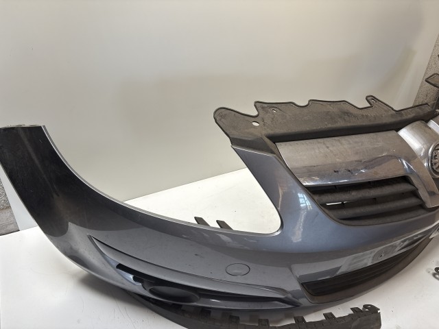 12256 Opel Corsa D 2006-2014 Első Lökhárító szürke z163