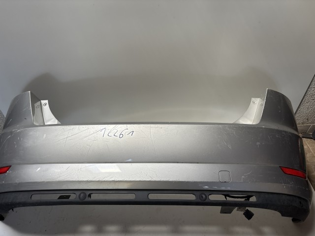 12261 Ford Mondeo 2007-2015 hátsó Lökhárító Használt Szürke 5 ajtós
