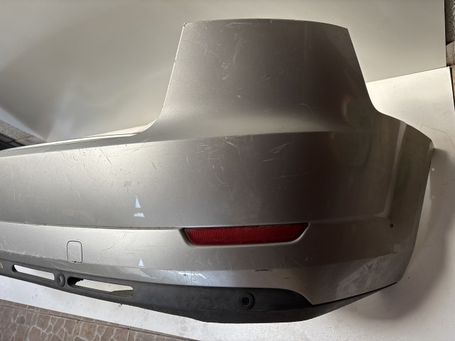 12261 Ford Mondeo 2007-2015 hátsó Lökhárító Használt Szürke 5 ajtós