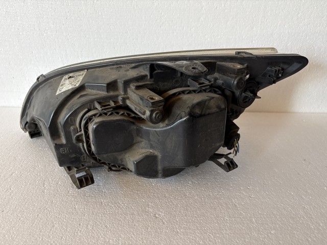 8334 Ford Focus II. 2004-2008 Jobb első Lámpa Fényszóró