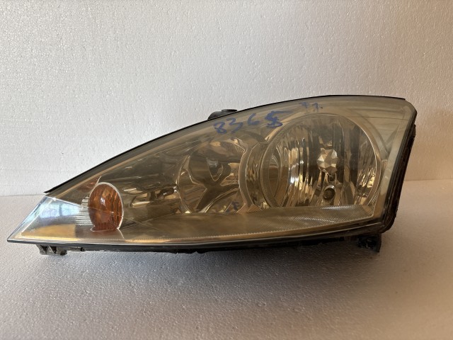 8365 Ford Focus 1998-2005 Bal első  Lámpa Fényszóró