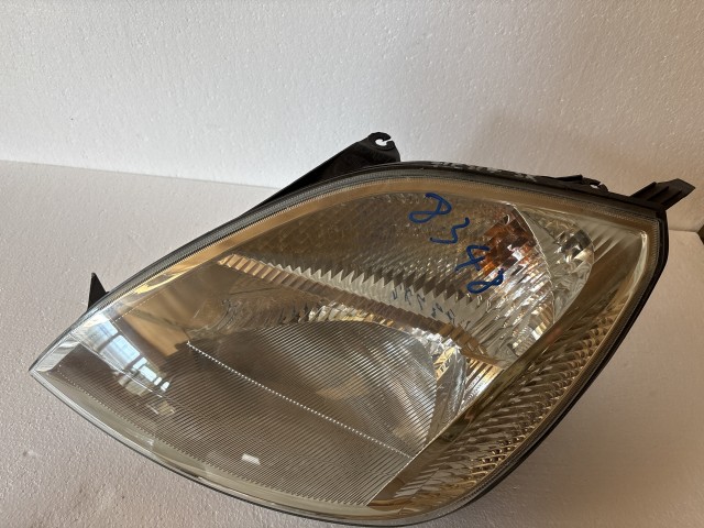 8348 Ford Fiesta v 2002-2005 Bal első  Lámpa Fényszóró