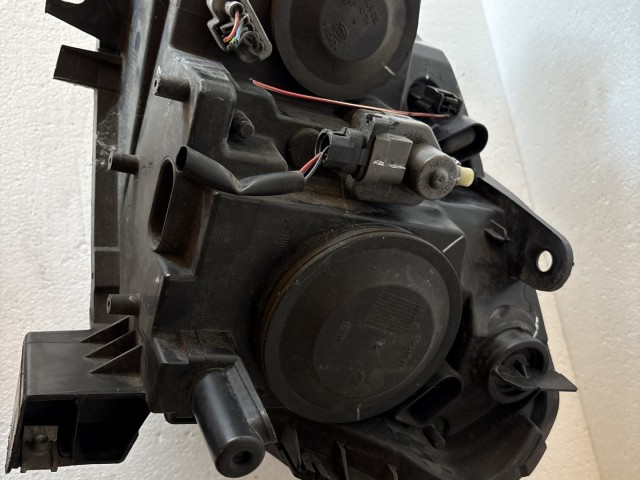 7686 Nissan Qashqai 2007-2013 Jobb első Lámpa Fényszóró