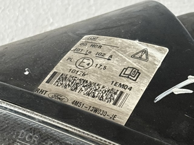 8340 Ford Focus II. 2004-2008 Bal első  Lámpa Fényszóró