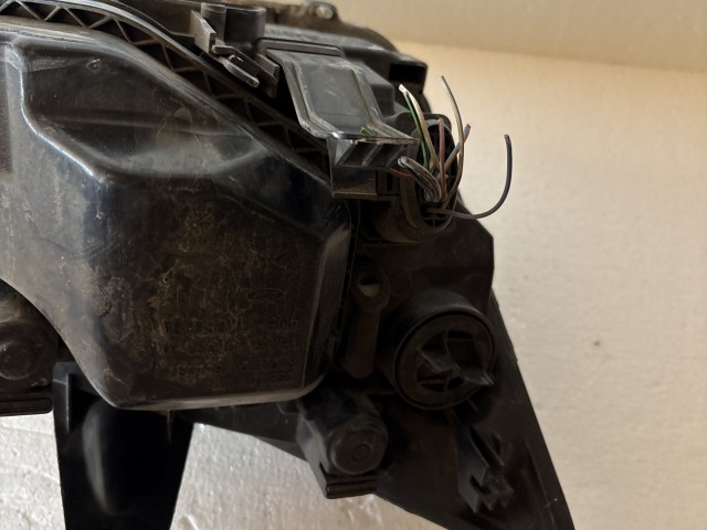 8337 Ford Focus II. 2004-2008 Bal első Lámpa Fényszóró