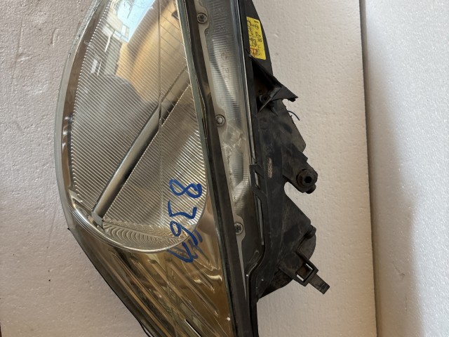8361 Ford Focus 1998-2004 Bal első  Lámpa Fényszóró