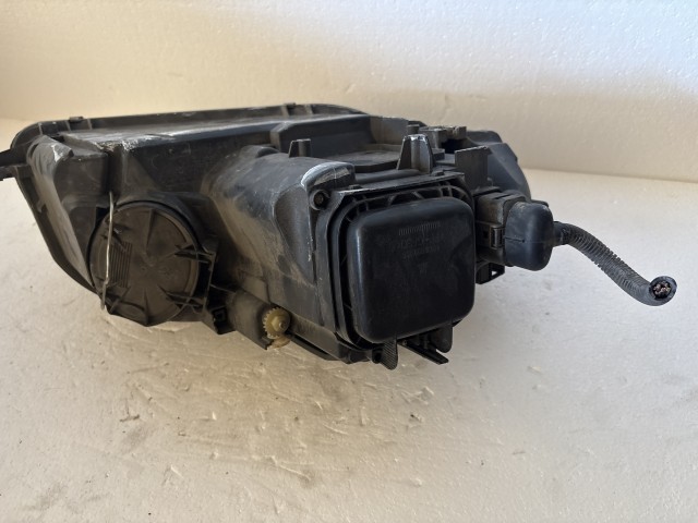 8428 Audi A3 8p 2003-2012 Bal első  Lámpa Fényszóró