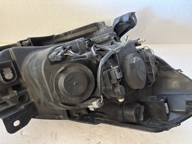 8254 Renault Clio III. 2007-2014 Bal első  Lámpa Fényszóró