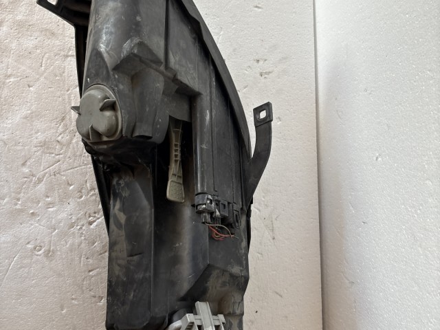 8270 Mitsubishi Colt VI. 2004-2012 Bal első  Lámpa Fényszóró