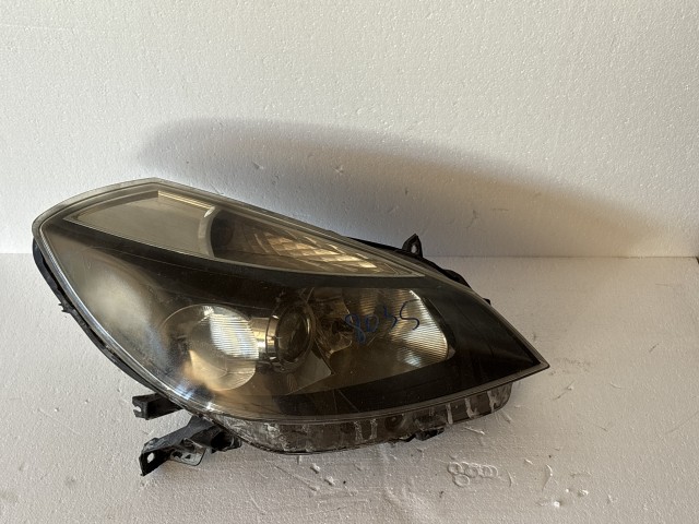 8035 Renault Clio III. 2007-2014 Jobb első Lámpa Fényszóró
