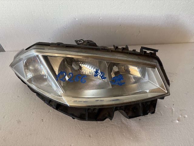 12266 Renault Megane II. 2002-2009 Jobb első Lámpa Fényszóró