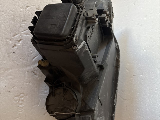 8442 Audi A3 8p 2003-2012 Jobb első Lámpa Fényszóró