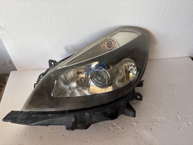8039 Renault Clio III. 2007-2014 Bal első  Lámpa Fényszóró